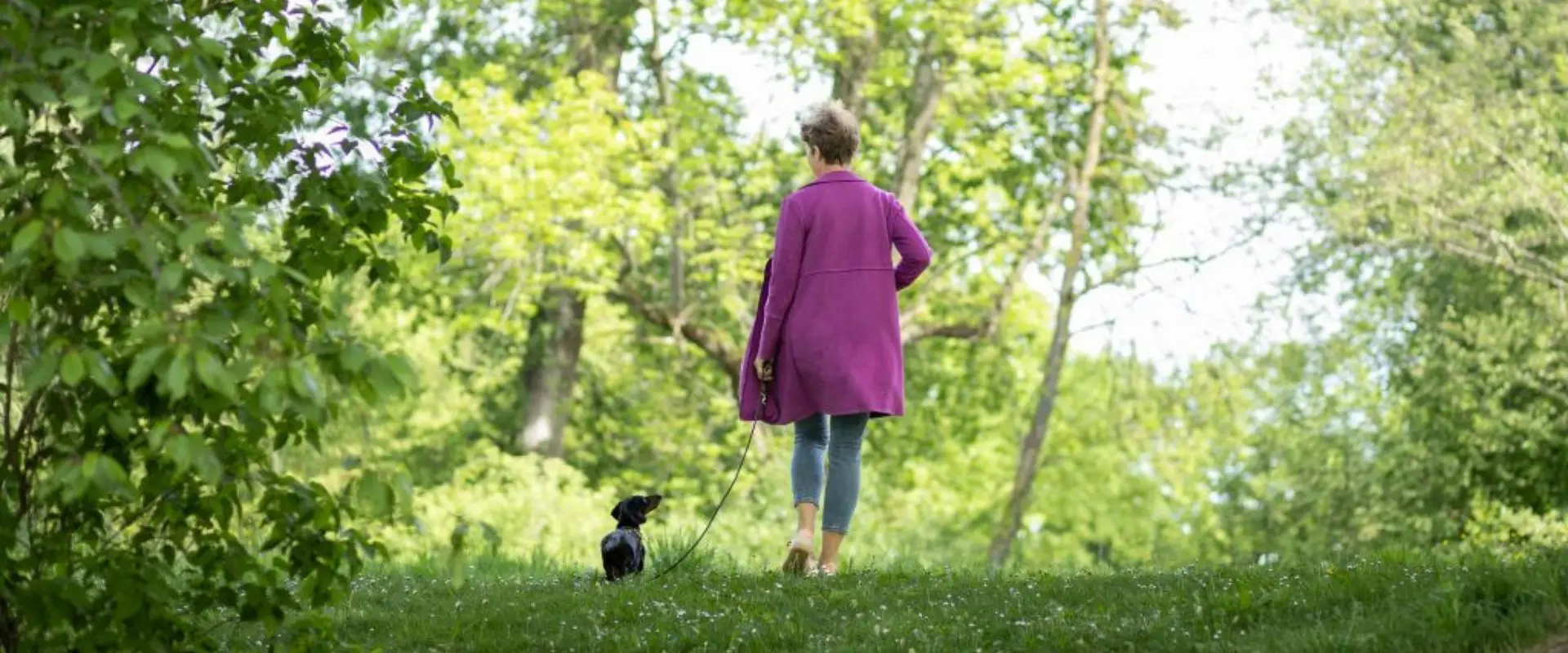 Anna Frei mit Dackel
